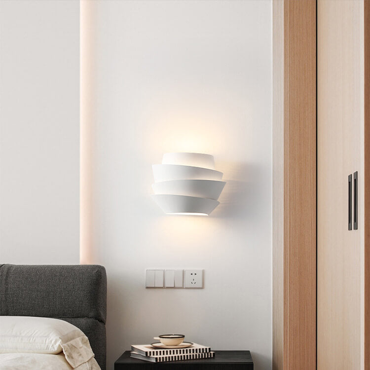 Scandinavian Wall Lamp with Dual Light Points - NordGlow | Kalsten