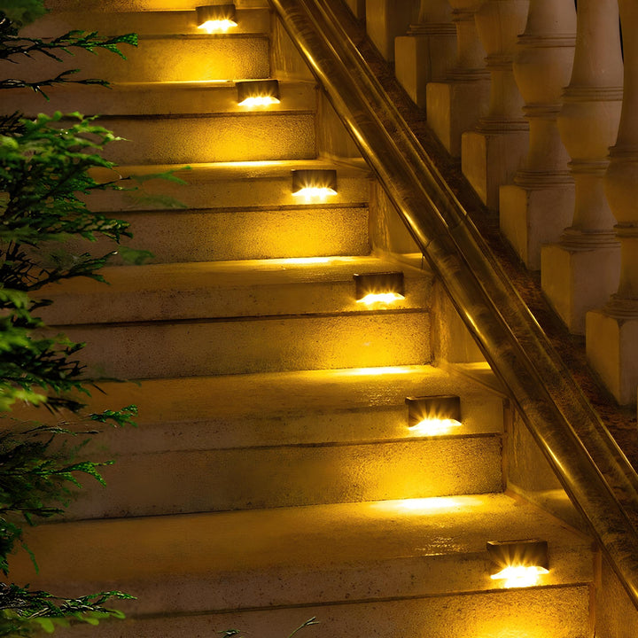 Solar-Powered Stair Lighting - SoliStep | Kalsten