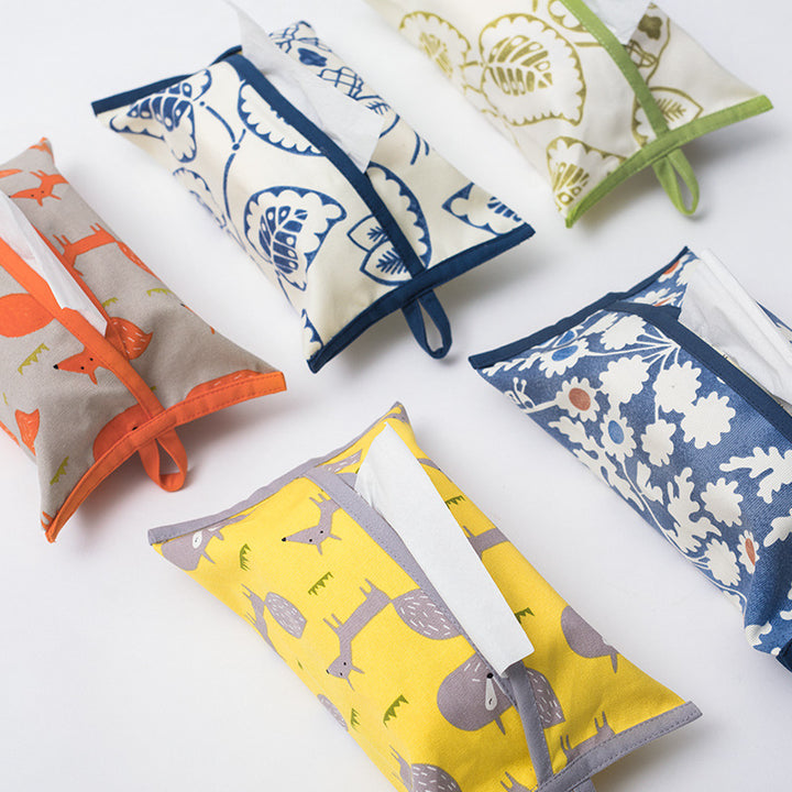 Rectangular handkerchief box cover made of cotton-linen with zipper and fox print