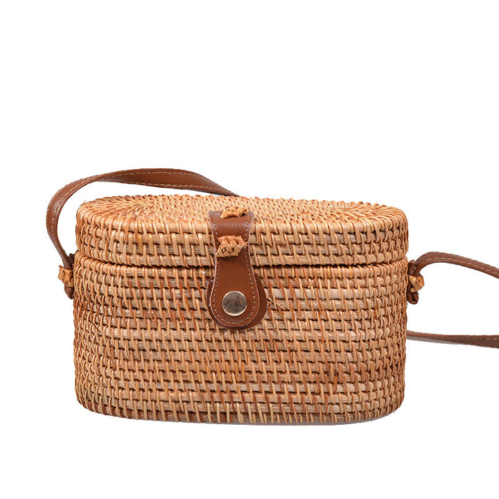 Handcrafted tote bag made of braided rattan Kalsten