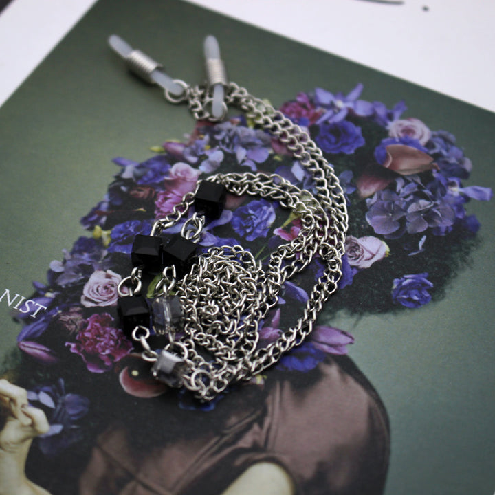 Fashionable glasses holder chain with elegant details Kalsten