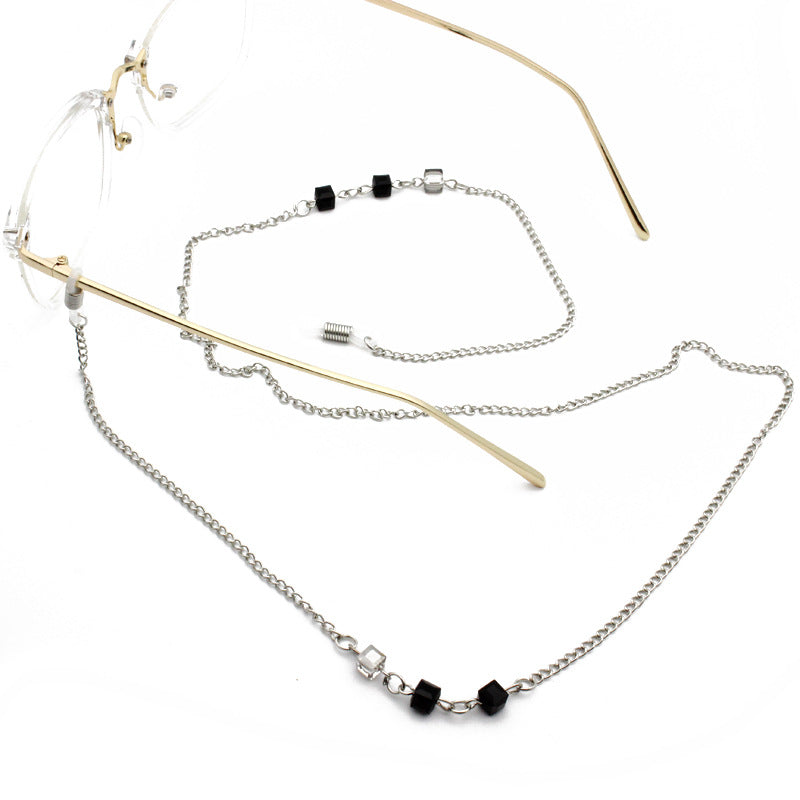 Fashionable glasses holder chain with elegant details Kalsten