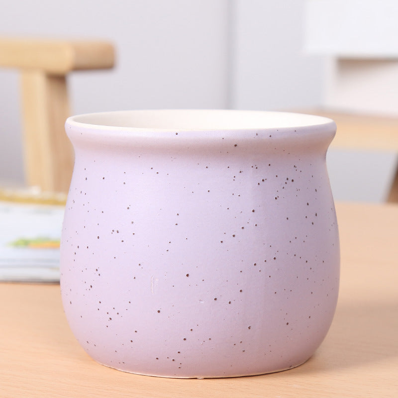 Minimalist Ceramic Planter Kalsten