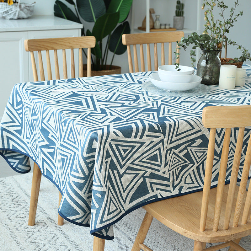 Woven jacquard tablecloth made of cotton blend with geometric triangle design Kalsten