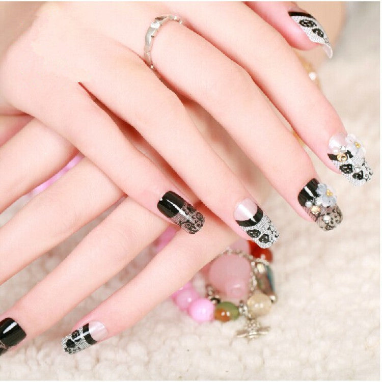Artificial nails with delicate floral decorations Kalsten