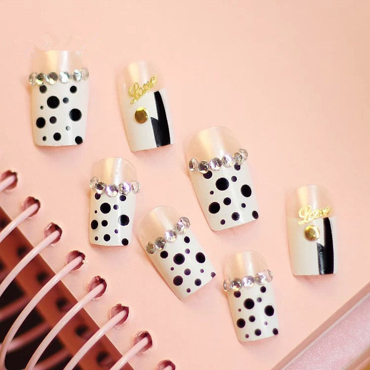 Artistic Press-On Nail Set with Polka Dot and Metallic Accents