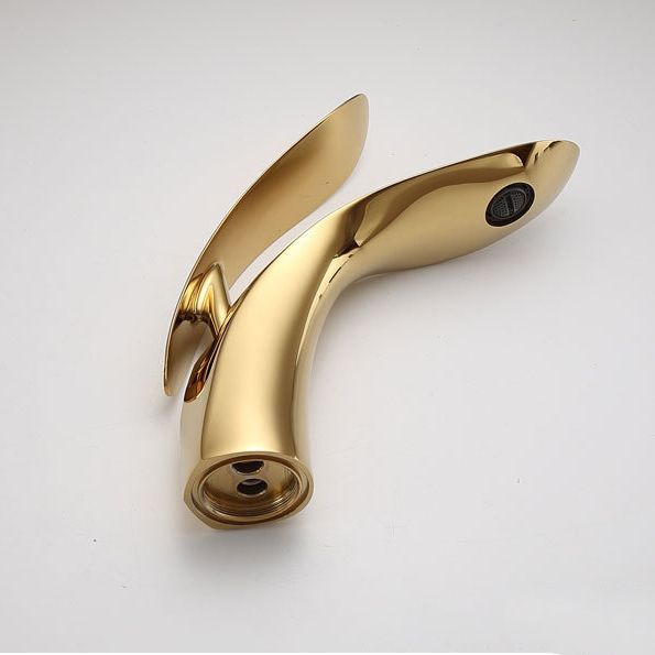 Kalsten | Brass 1-Hole Basin Faucet Lever Handle Sink Faucet Round Modern Faucet for Bathroom