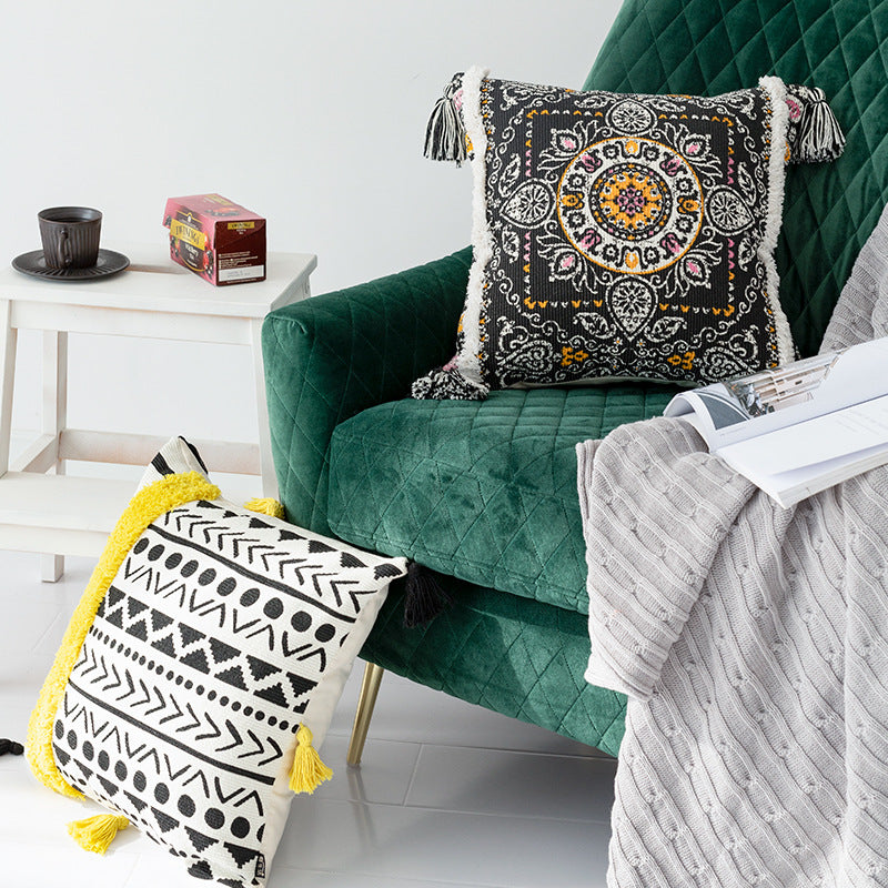 Square cushion cover with 3D alpaca appliqué, bouclé patch and pom-pom corners Kalsten