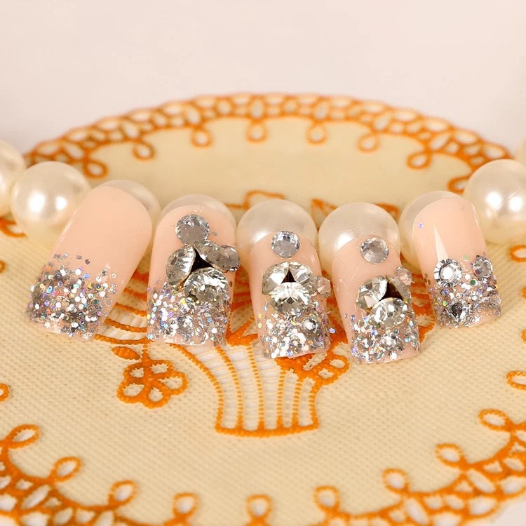 Glamorous Rhinestone-Embellished Press-On Nail Tips