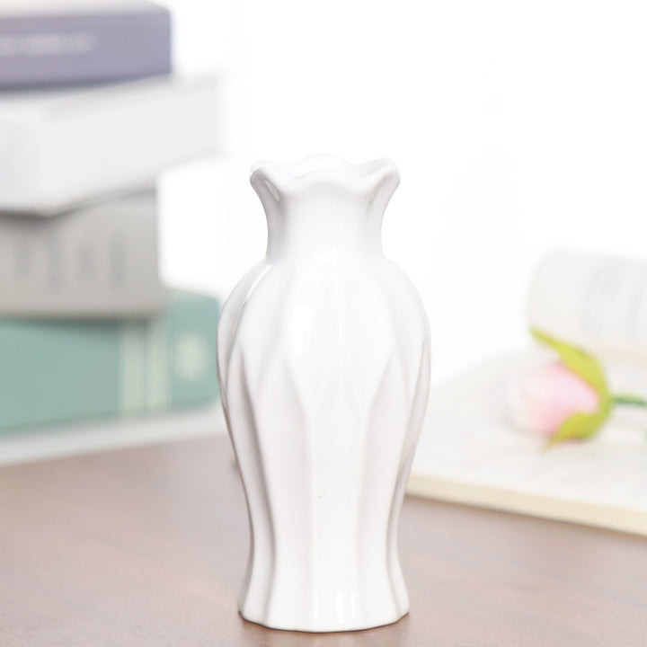 Contemporary Twisted Ceramic Flower Vase Kalsten