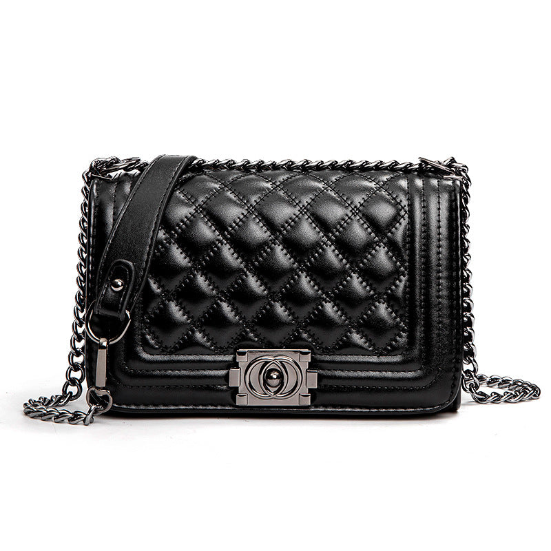 Elegant Quilted Crossbody Handbag