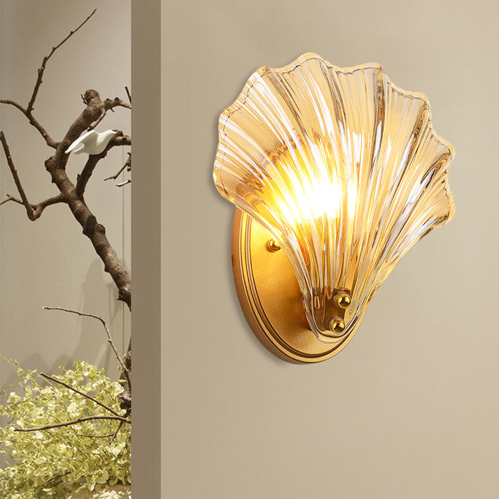 Single Scalloped Shell Wall Lamp Country Style Black/Gold Ribbed Glass Sconce Lighting Fixture | Kalsten