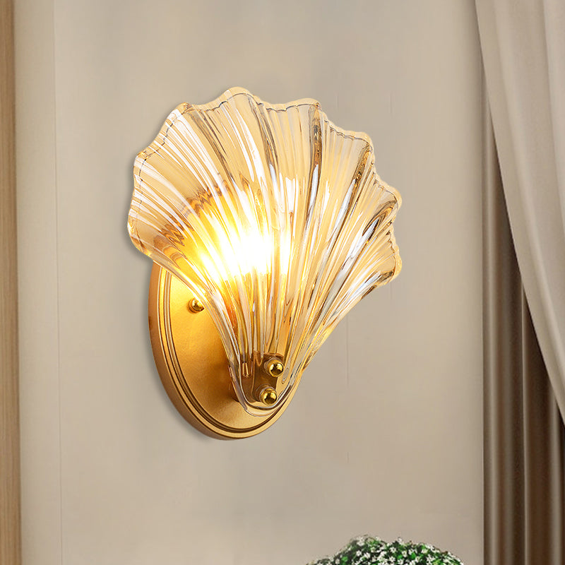 Single Scalloped Shell Wall Lamp Country Style Black/Gold Ribbed Glass Sconce Lighting Fixture | Kalsten