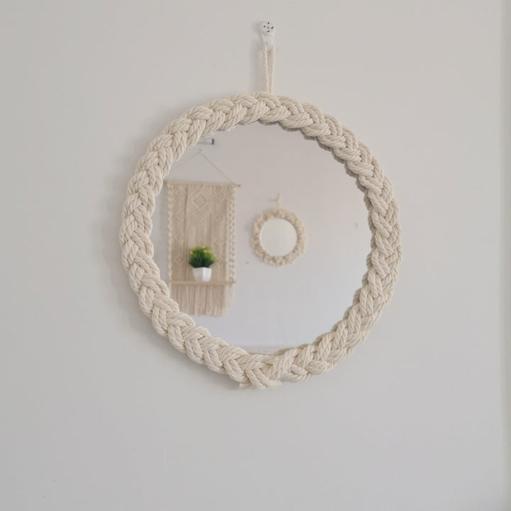 Decorative Wall Mirror Kalsten