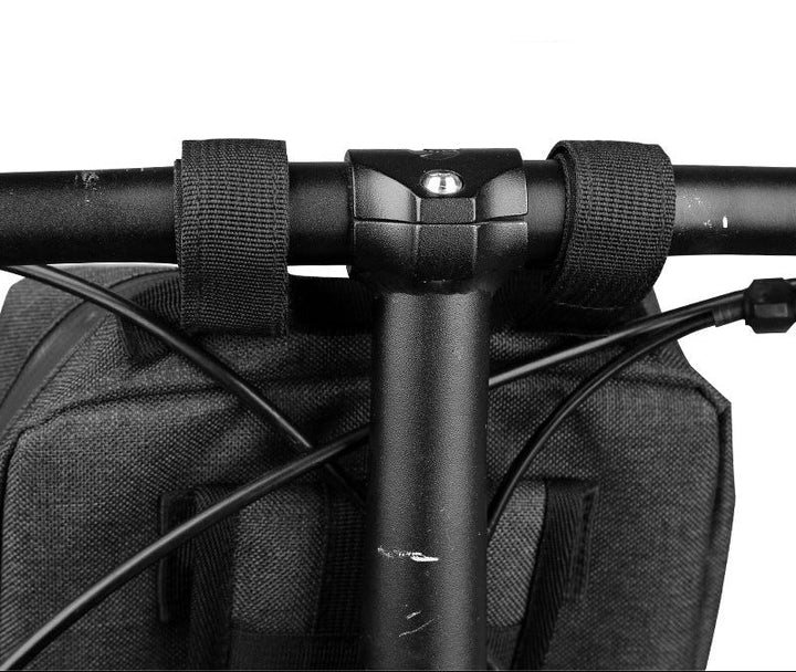 waterproof handlebar commuter bag with quick-attach straps and vertical zip pocket Kalsten