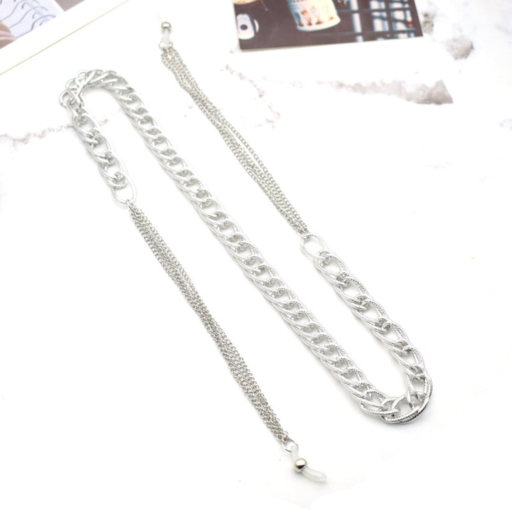 Stylish Chain Eyewear Holder Kalsten