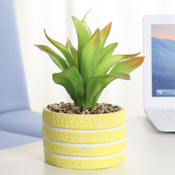 Decorative Faux Plant Kalsten