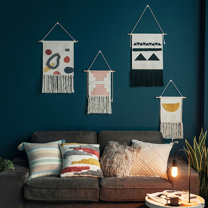 Wall hanging with hand-tufted 3D application and cotton fringes