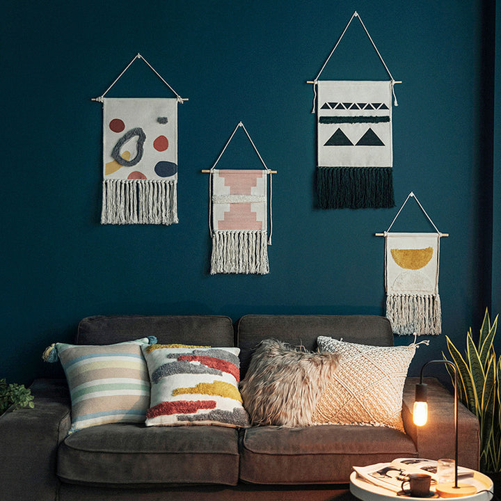 Wall hanging with hand-tufted 3D application and cotton fringes
