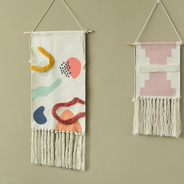 Wall hanging with hand-tufted 3D application and cotton fringes