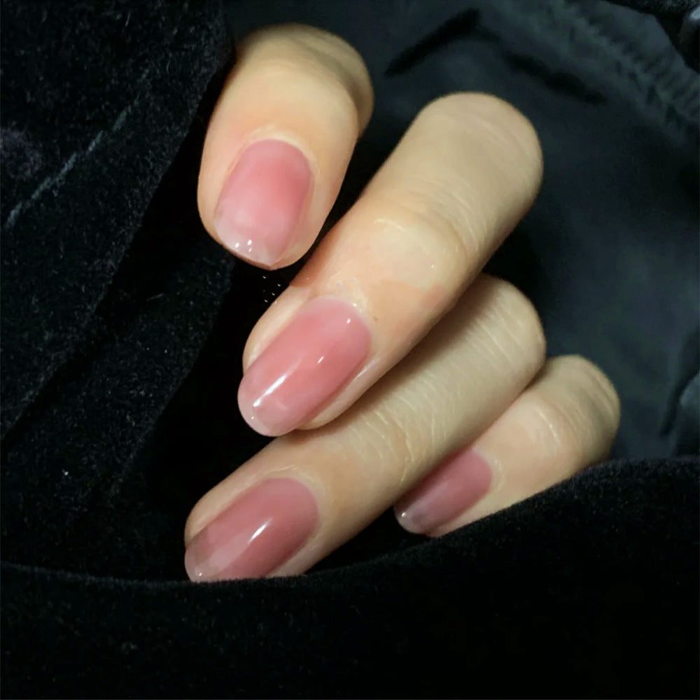 Elegant artificial nails in a natural look Kalsten