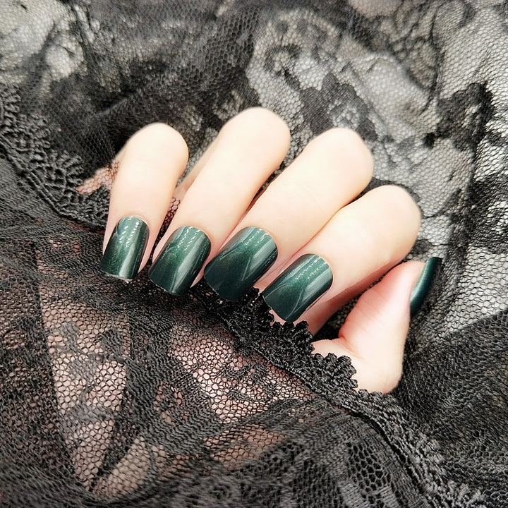 Glossy Nail Wraps for Elegant Manicure