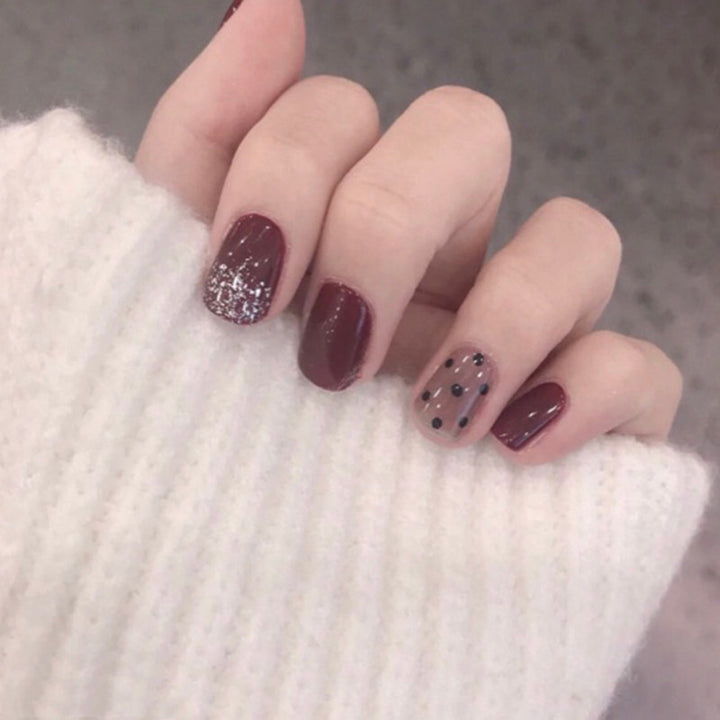 Glamorous Glittering Press-On Nail Set