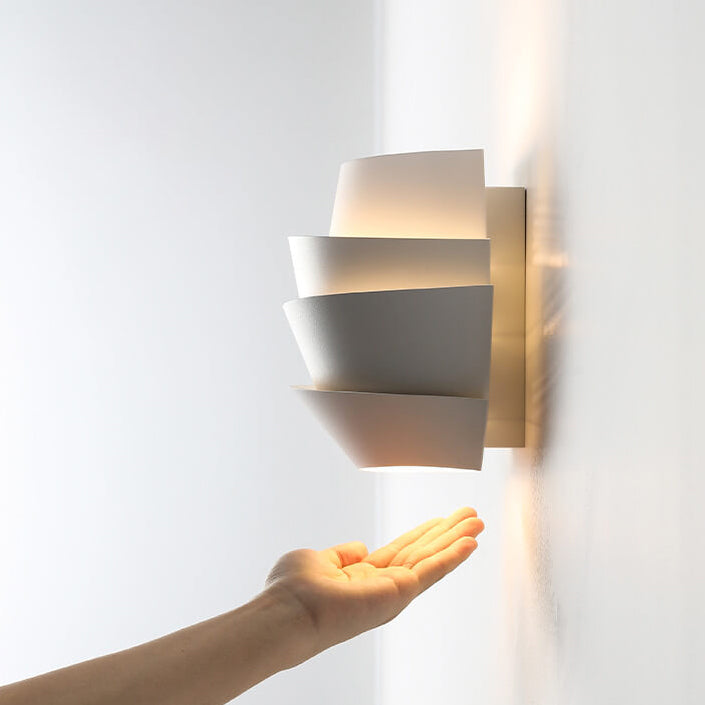 Scandinavian Wall Lamp with Dual Light Points - NordGlow | Kalsten