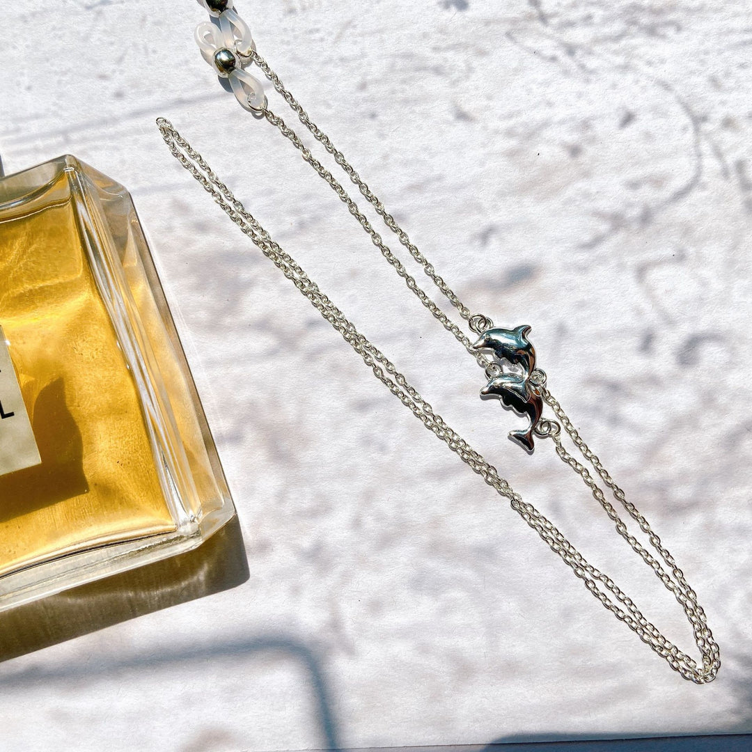 Elegant Necklace with Filigree Pendant Kalsten