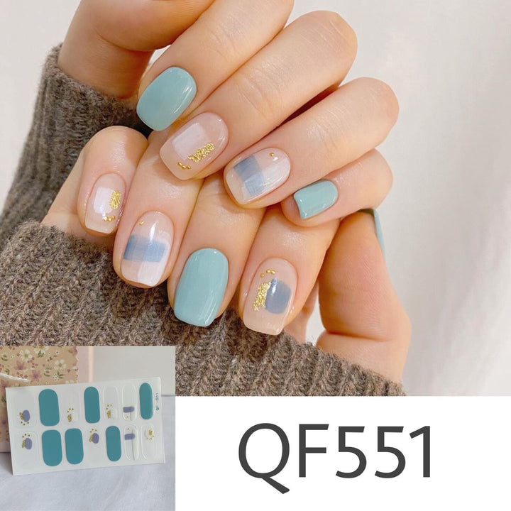 Artificial nail art with star design Kalsten