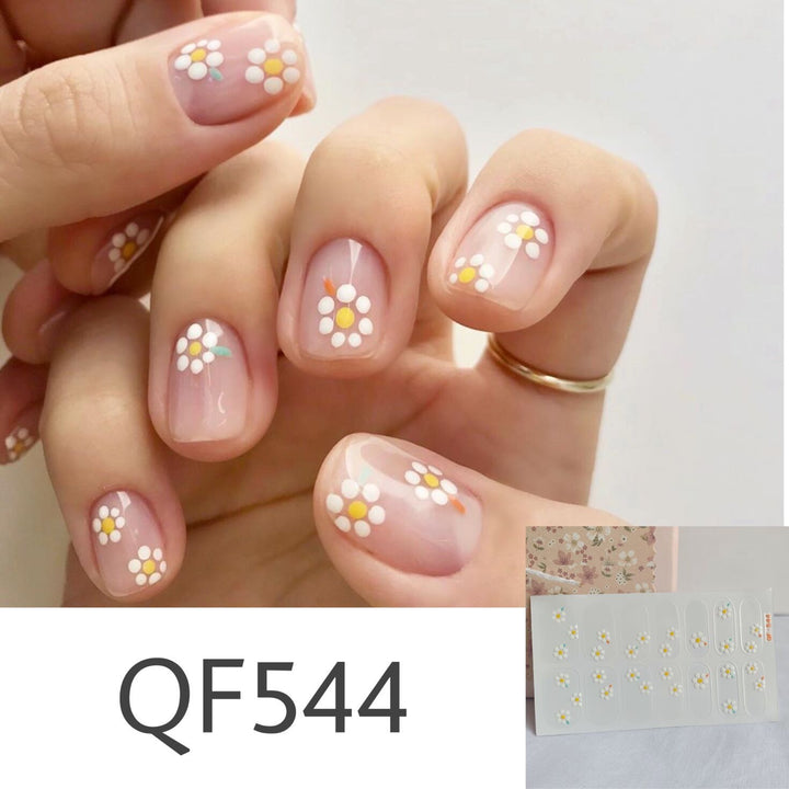 Artificial nail art with star design Kalsten