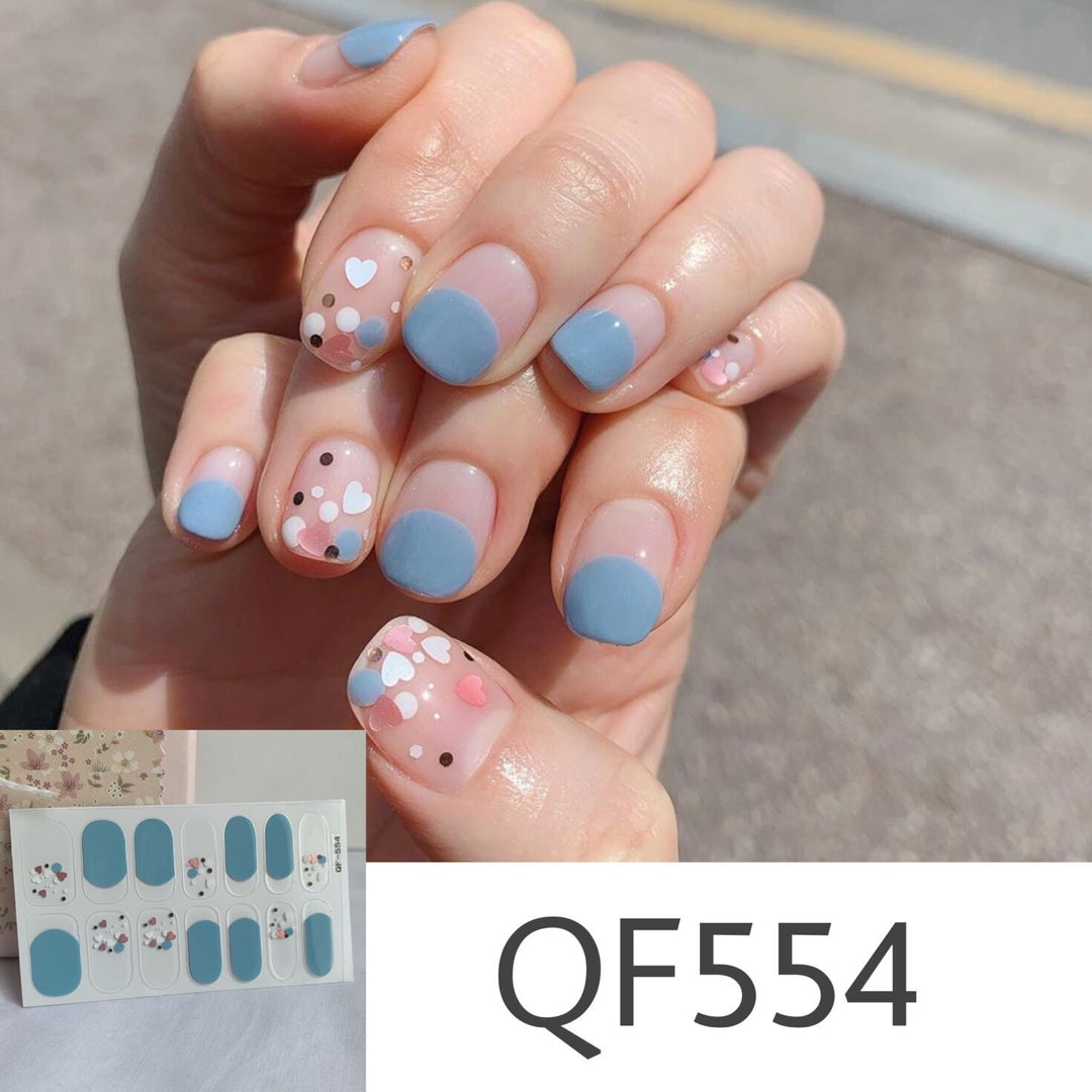 Artificial nail art with star design Kalsten