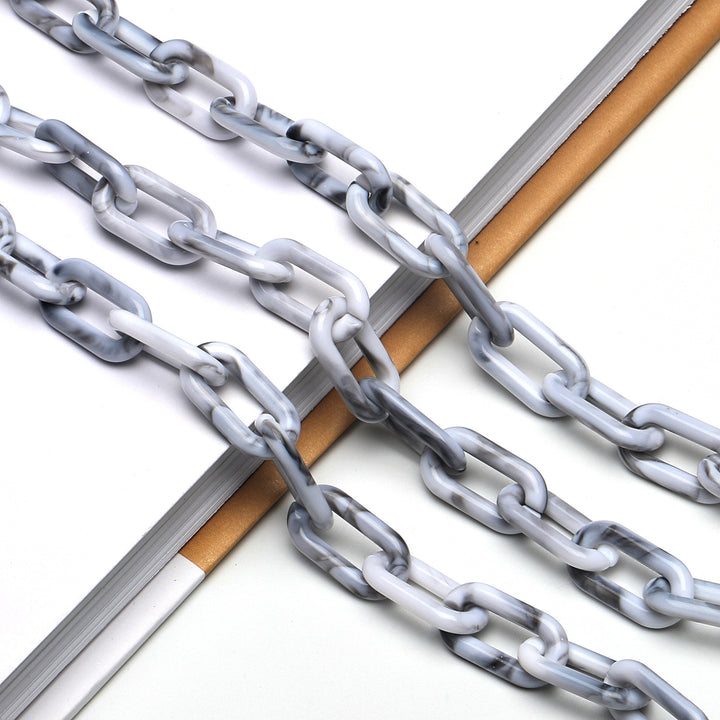 Fashion-Forward Eyewear Chain Kalsten