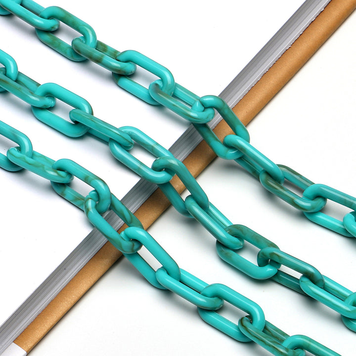 Fashion-Forward Eyewear Chain Kalsten