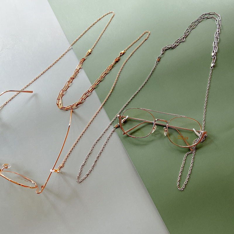 Fashionable necklace with filigree details Kalsten