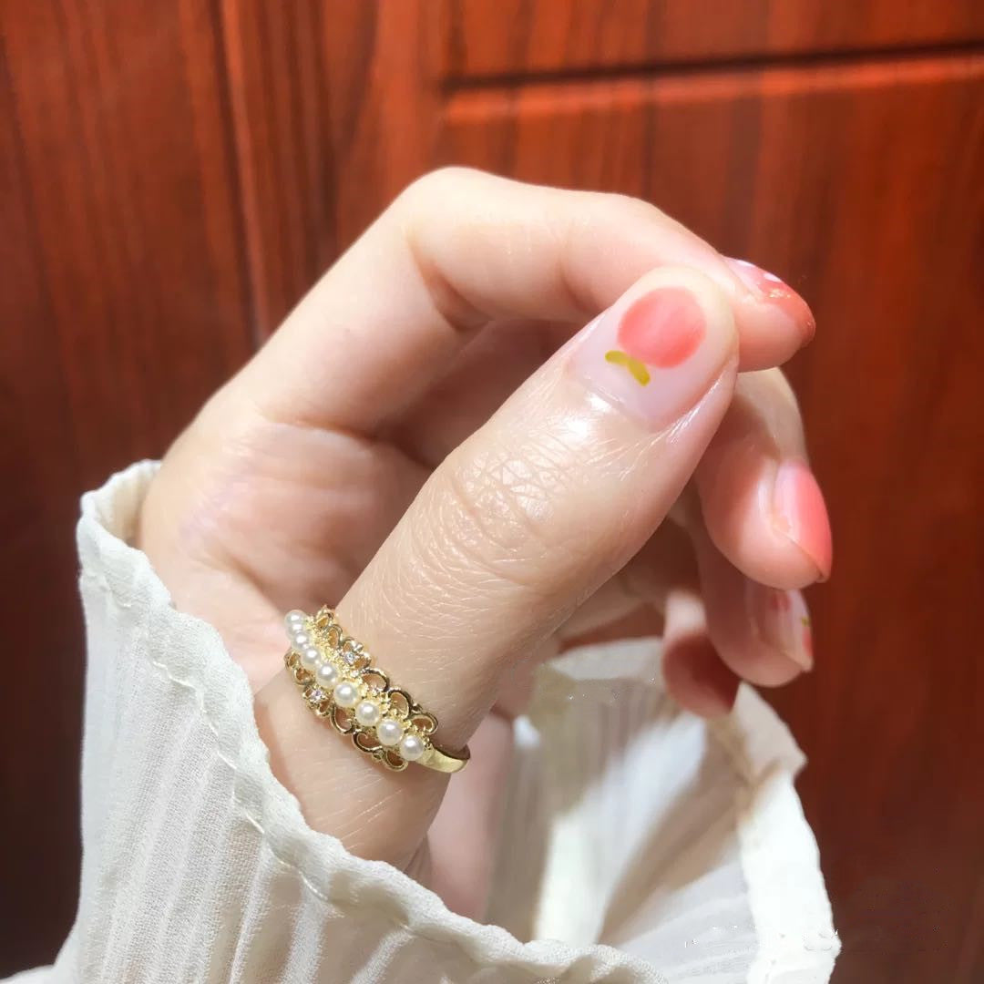 Artistic Decorative Press-On Nail Set