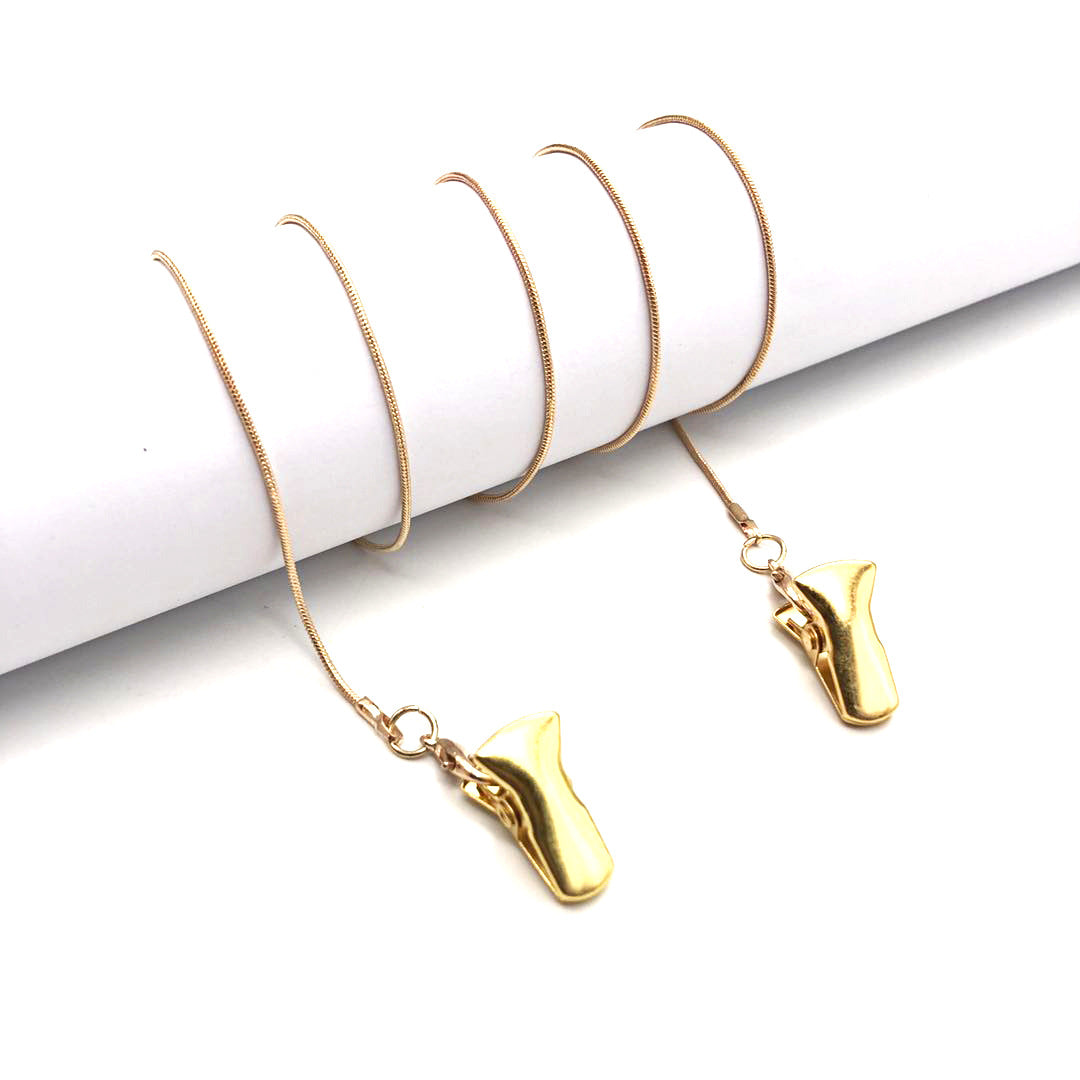 Elegant Gold Chain Eyewear Holder Kalsten