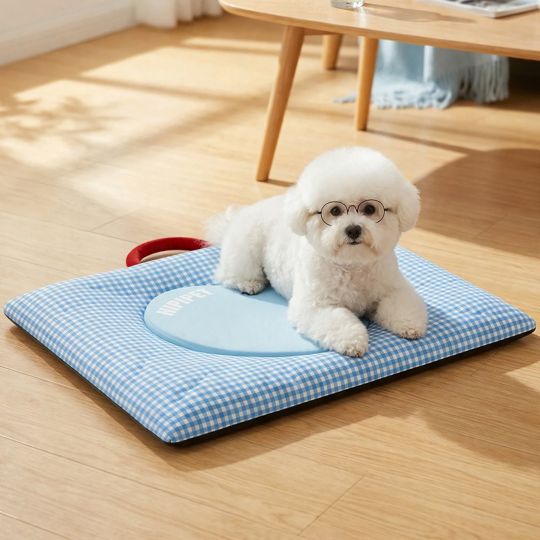 Breathable pet mat with pattern
