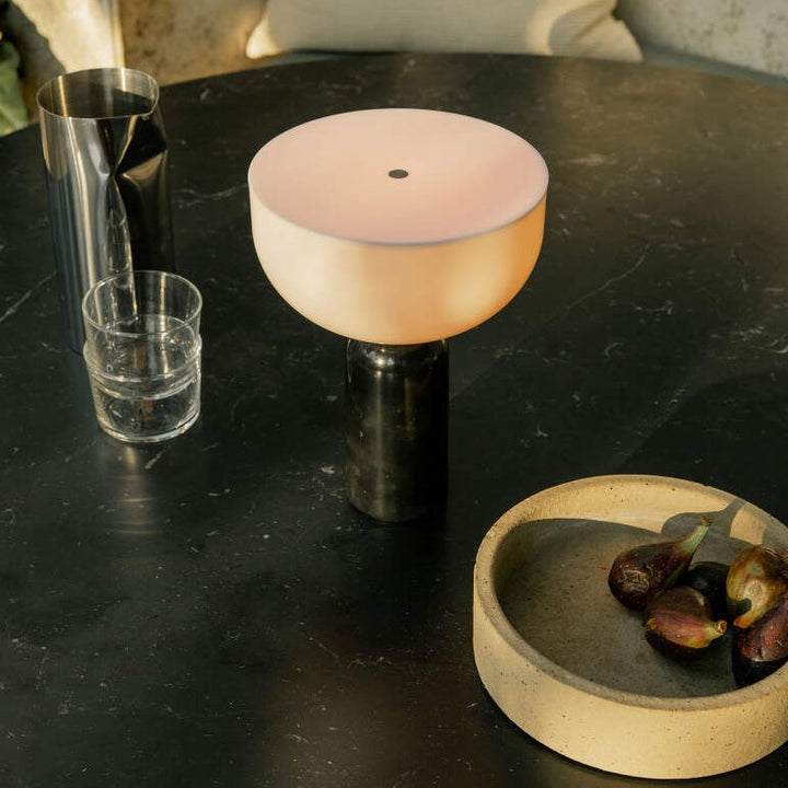 Kalsten | MarbleLuxe Lamp - Luxurious Marble Table Lamp with Golden Accents