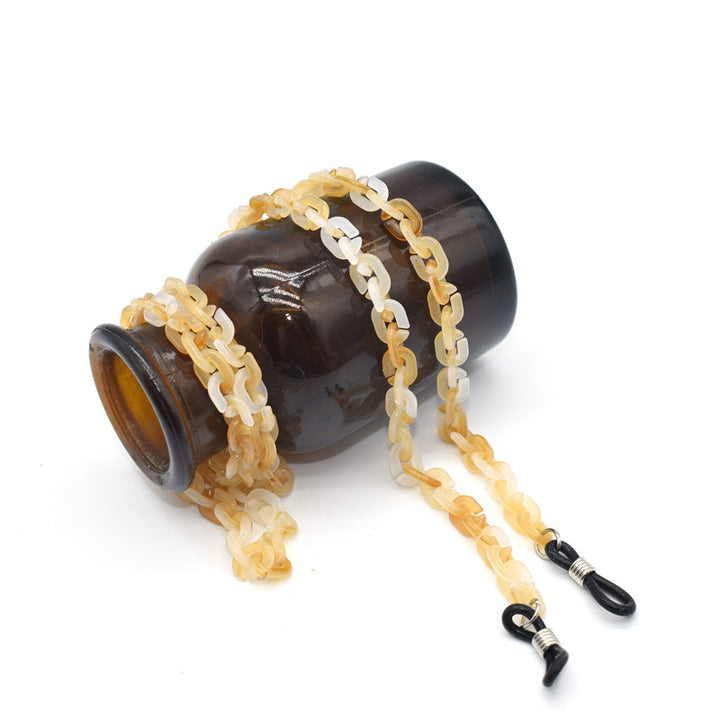 Fashionable Eyewear Chain Kalsten