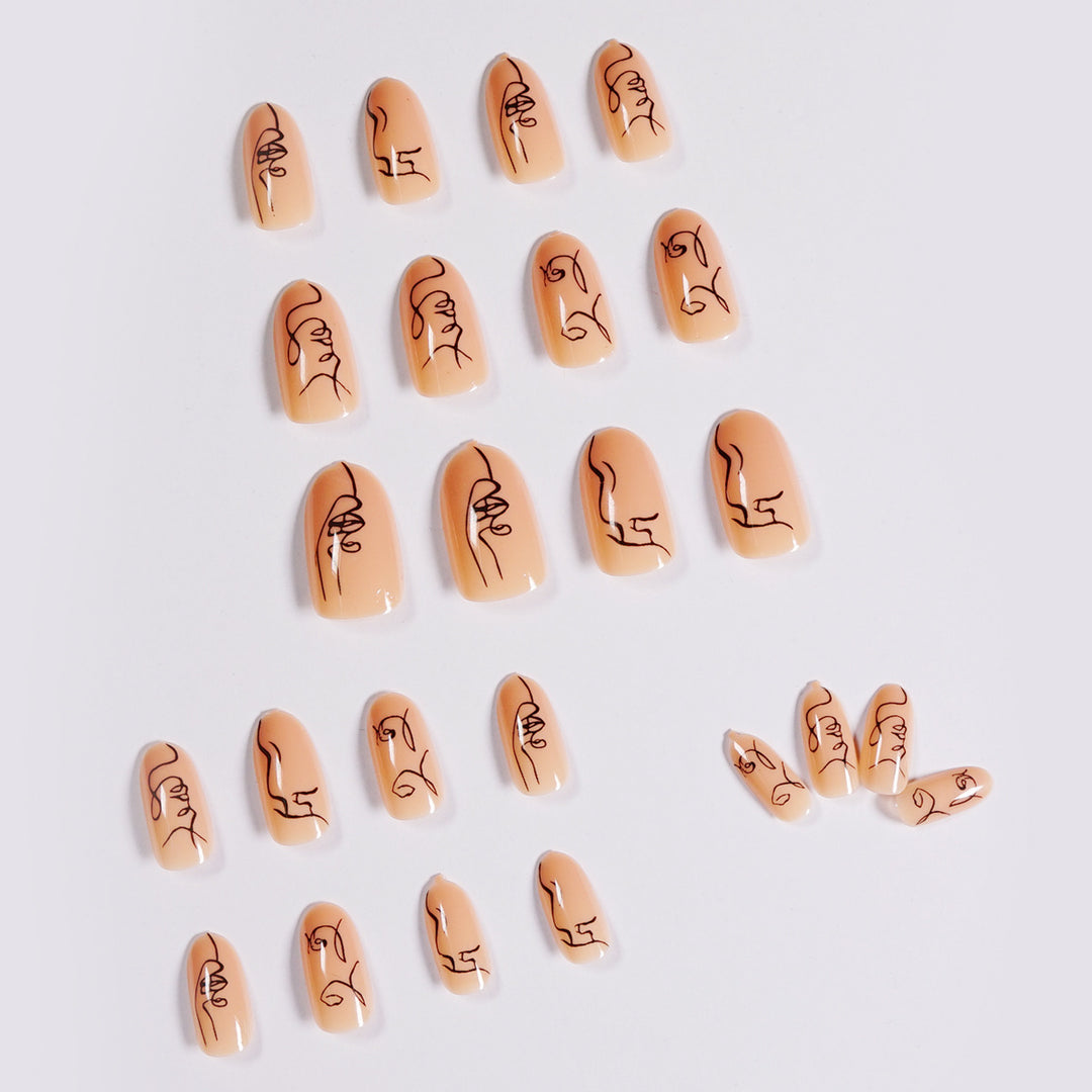 Artful Nail Art in Minimalist Design Kalsten