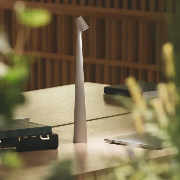 LuminEssence Glow Sculpting Table Lamp | Kalsten