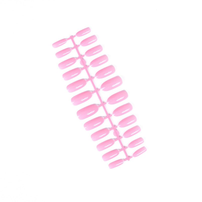 Artificial nails in elegant design Kalsten