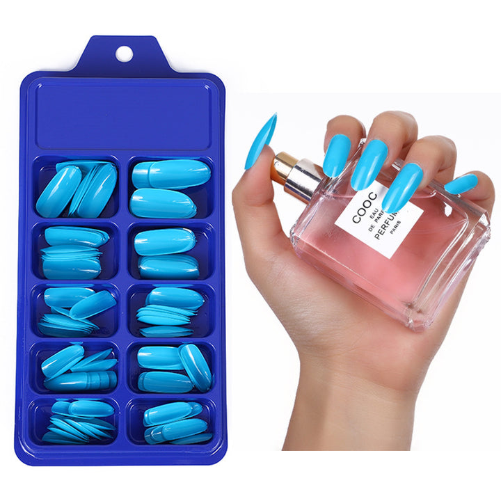Artificial nails in elegant stiletto style Kalsten