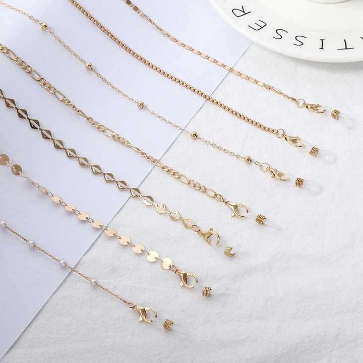 Necklace with beads and transparent pendants Kalsten