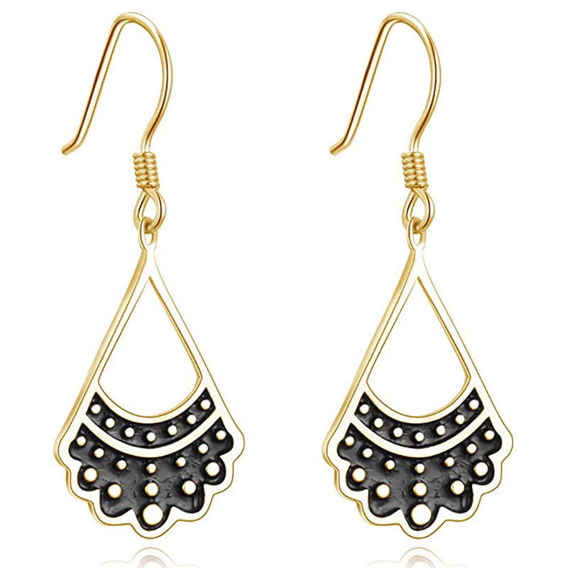 Elegant Gold and Black Fan-Shaped Earrings Kalsten