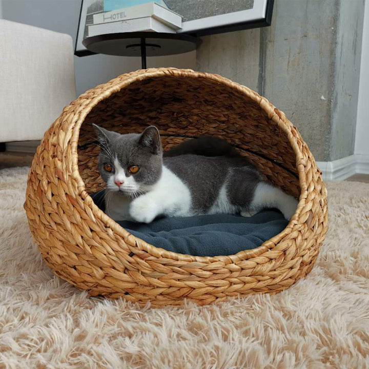 Cozy floor cushion in round design Kalsten