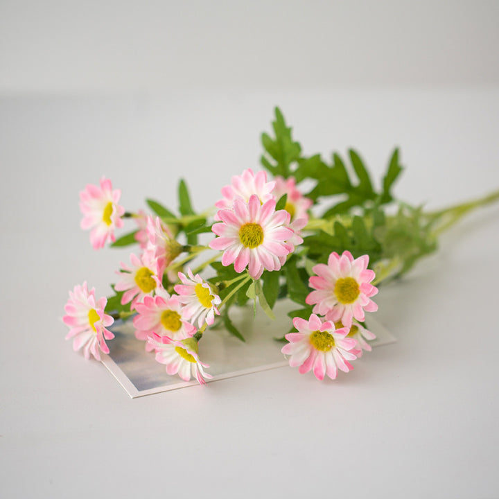 Lifelike Daisy Floral Stem