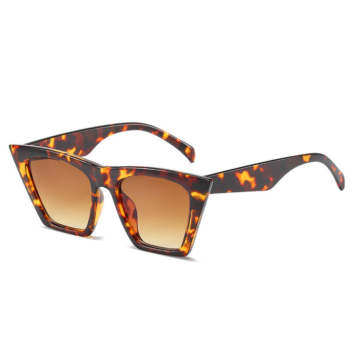 Ladies stylish sunglasses in striking leopard print Kalsten