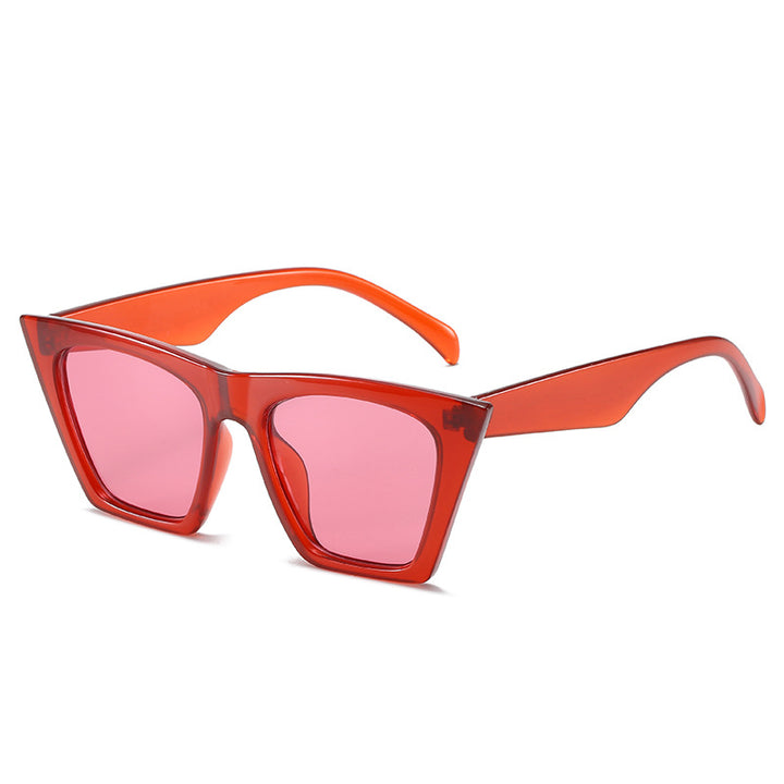 Ladies stylish sunglasses in striking leopard print Kalsten